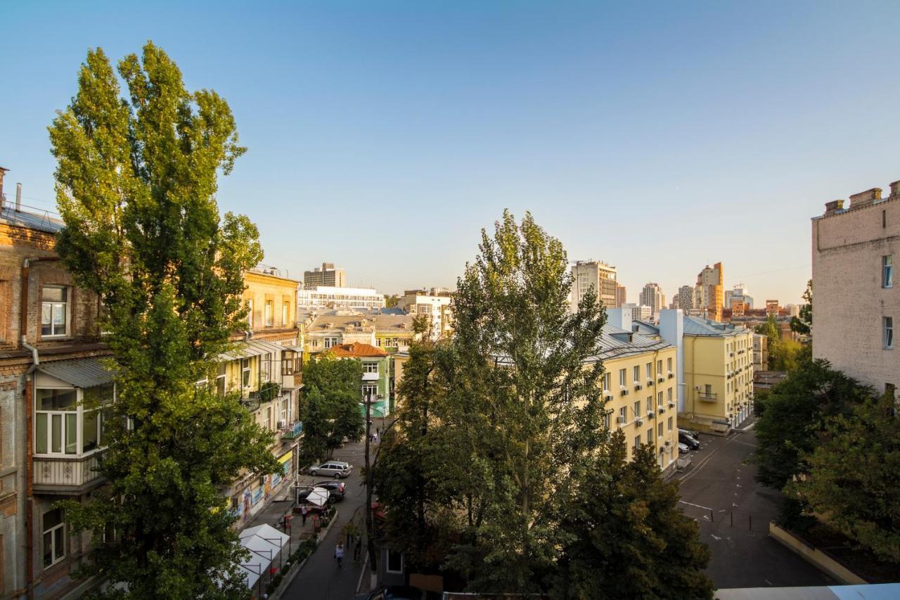 Apartments On Ploshcha Ukrainskykh Heroiv Kiev Bagian luar foto